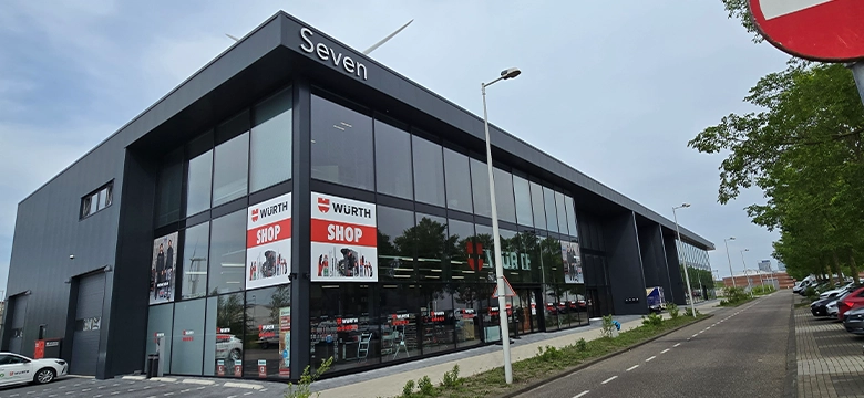 Aannemer front image