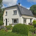 Volledig gerenoveerde woning in Dalem (Gelderland) met nieuwe kunststof ramen en deuren, geplaatst door BTC Kozijnen Geveltechniek.